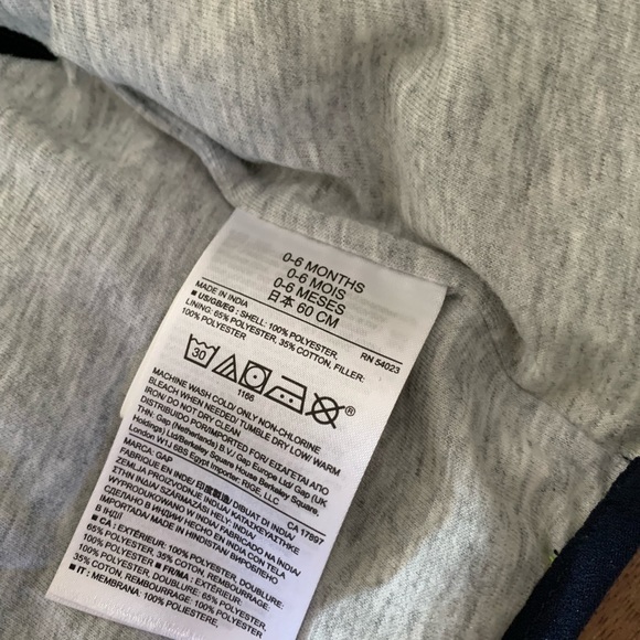 BabyGap Jacket with Removable Vest - Picture 5 of 6